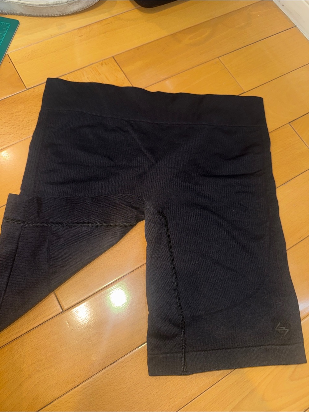 Represent compression shorts - Picture 3 of 4